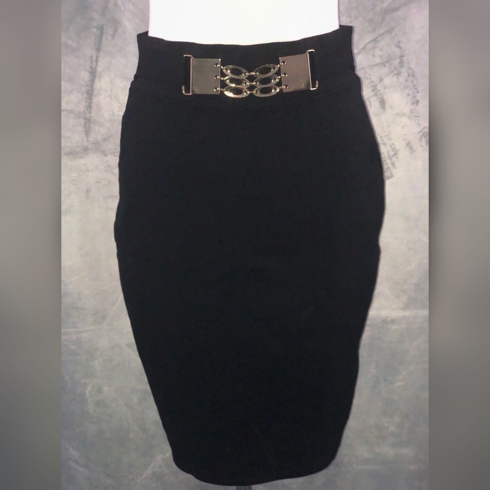 Pencil skirt gold detail